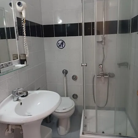 Hotel Athina 2*