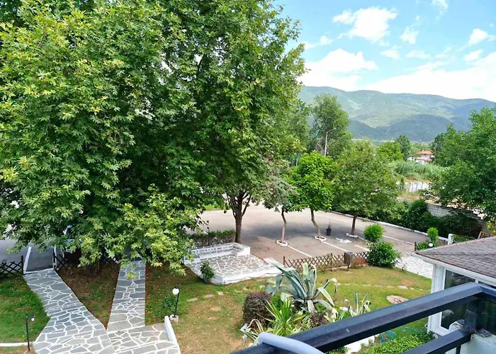 Athina 2* Asproválta