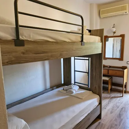 Hotel Athina 2*