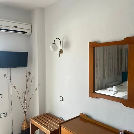 Athina Hotel Asproválta