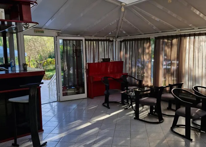 Athina Hotel Asprovalta